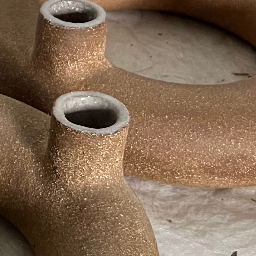 Variant med litt grovere leire.